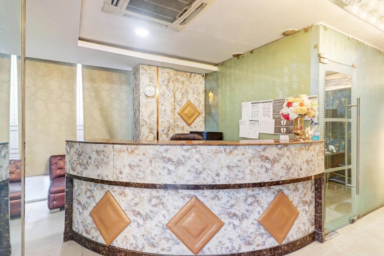 Oyo Townhouse 748 Hotel Parth Paradise กาเซียบัด ภายนอก รูปภาพ
